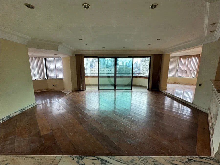 Apartamento à venda com 4 quartos, sendo 3 suítes, em Santana, São Paulo, SP