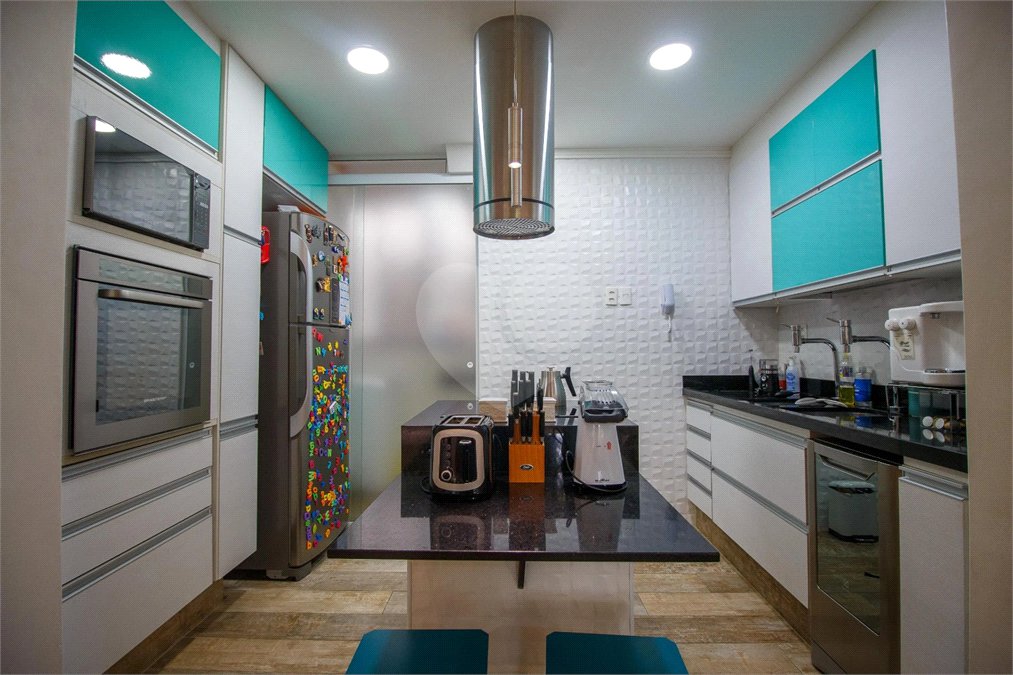 Apartamento à venda com 3 quartos, sendo 2 suítes,  em Tijuca, Rio de Janeiro, RJ