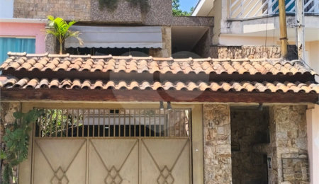 Sobrado à venda com 3 quartos, sendo 1 suíte,  em Tremembé, São Paulo, SP