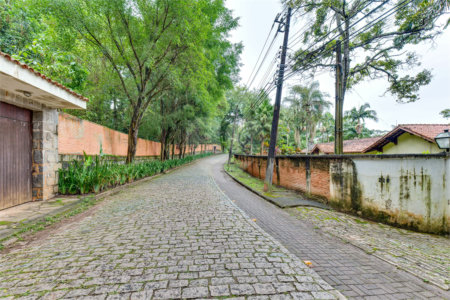Casa à venda com 5 suítes no condomínio Chácara Flora, São Paulo - SP