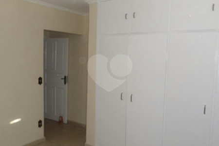 Casa à venda com 3 quartos, sendo 1 suíte, em Vila Gustavo, São Paulo, SP