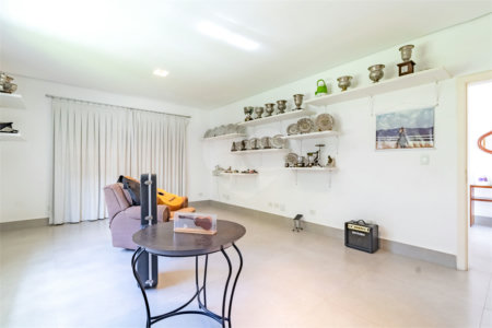 Casa à venda com 7 quartos, sendo 5 suítes,  em Morumbi, São Paulo, SP