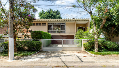 Casa de Vila à venda com 3 quartos, sendo 1 suíte,  em Alto da Boa Vista, São Paulo, SP
