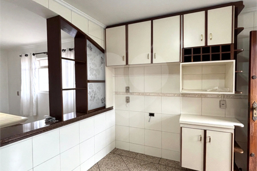 Sobrado à venda com 3 quartos, sendo 1 suíte, em Parada Inglesa, São Paulo, SP