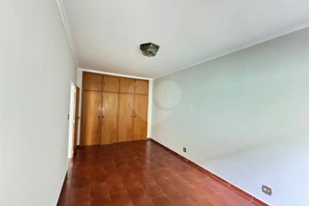 Casa à venda com 4 quartos, sendo 2 suítes, em Ribeirânia, Ribeirão Preto, SP