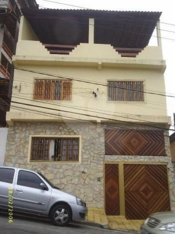 Sobrado à venda ou para alugar com 3 quartos, sendo 2 suítes, em Santana, São Paulo, SP