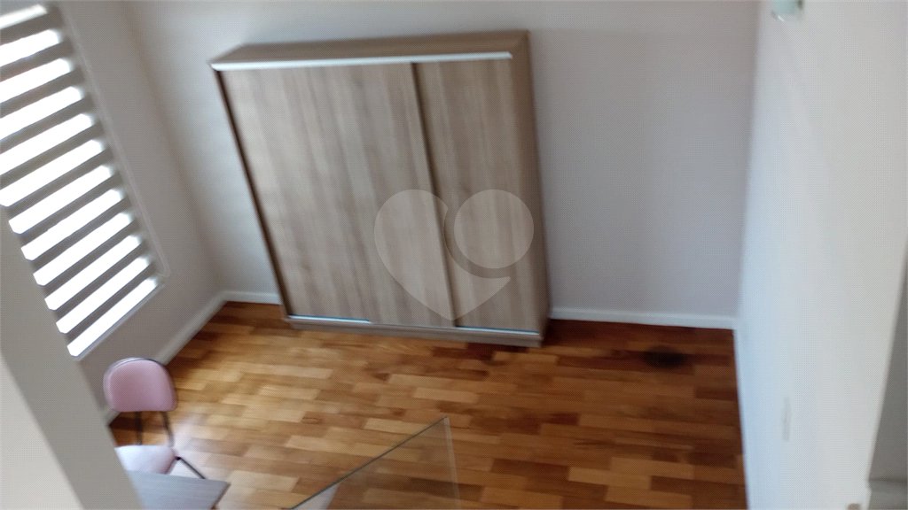 Casa à venda com 3 suítes no condomínio Picollo, Louveira - SP