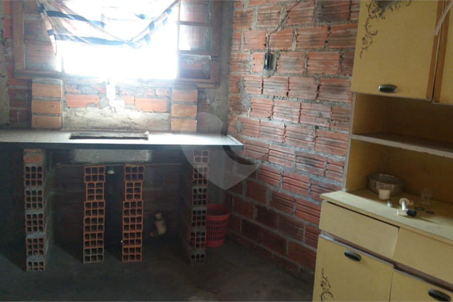 Terreno à venda com 4 quartos, sendo 1 suíte, em Parada Inglesa, São Paulo, SP