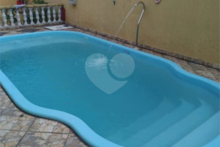 Casa à venda com 4 quartos, sendo 1 suíte, em Cidade Kemel, Poá, SP