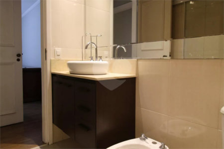 Apartamento à venda com 3 quartos, sendo 1 suíte,  em Vila Uberabinha, São Paulo, SP