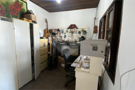 Casa Térrea à venda com 4 quartos, sendo 1 suíte, em Campo Grande, São Paulo, SP