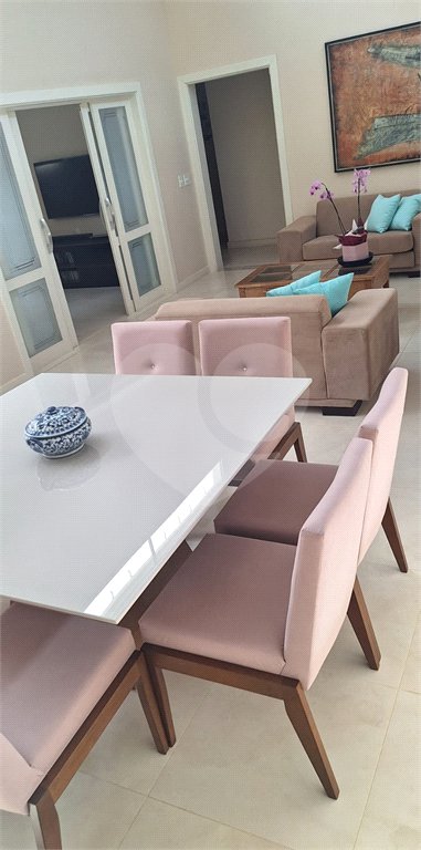 Casa à venda com 3 suítes em Condomínio Flamboyant-b, Atibaia, SP