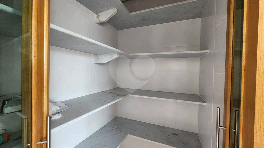 Casa à venda com 4 suítes no condomínio Santa Isabel I, Louveira - SP