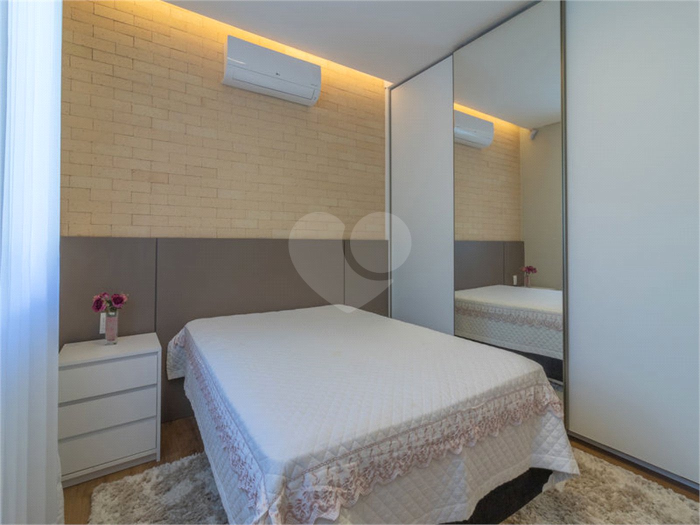 Casa à venda com 3 suítes no condomínio Parque Imperial da Cantareira, Mairiporã - SP