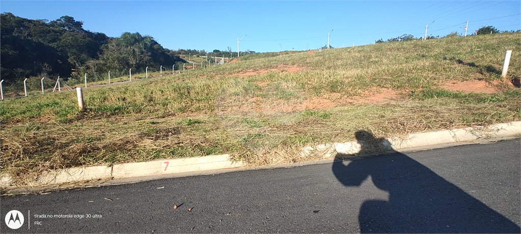 Terreno em Atibaia com 360 m² condomínio fechado com ampla área de lazer