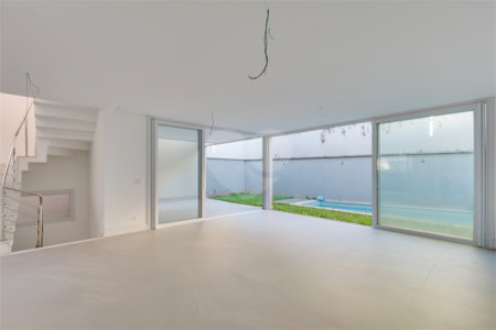 Casa à venda com 4 suítes no condomínio Vila Arese, São Paulo - SP