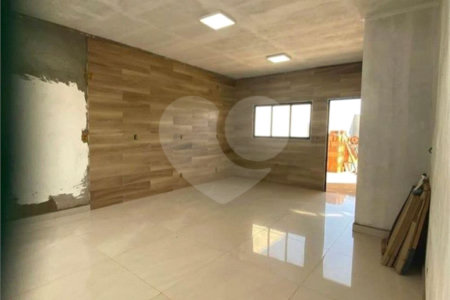 Casa Térrea à venda com 3 quartos, sendo 1 suíte, em Vila Cidade Industrial (vila Xavier), Araraquara, SP