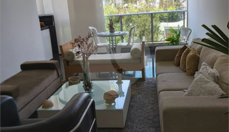 Apartamento à venda com 3 quartos, sendo 2 suítes, em Vila Andrade, São Paulo, SP