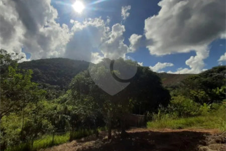 Chácara à venda com 2 quartos no Centro, Paraibuna, SP