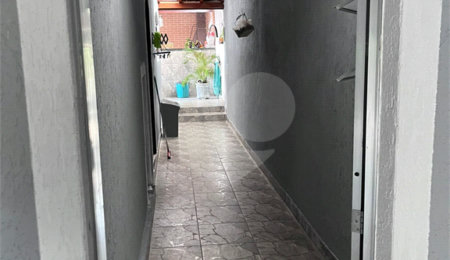 Sobrado à venda com 5 quartos, sendo 2 suítes,  em Jardim da Granja, São José dos Campos, SP