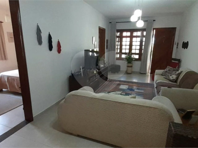 Sobrado à venda com 3 quartos em Água Fria, São Paulo, SP