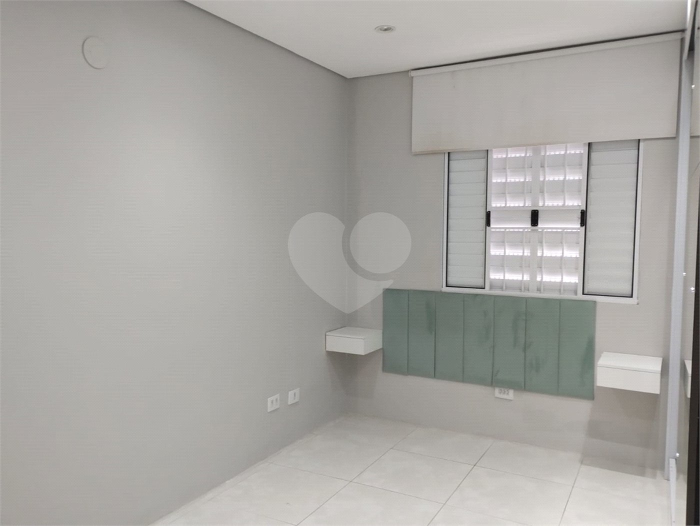 Casa Térrea à venda com 1 quarto em Vila Nivi, São Paulo, SP