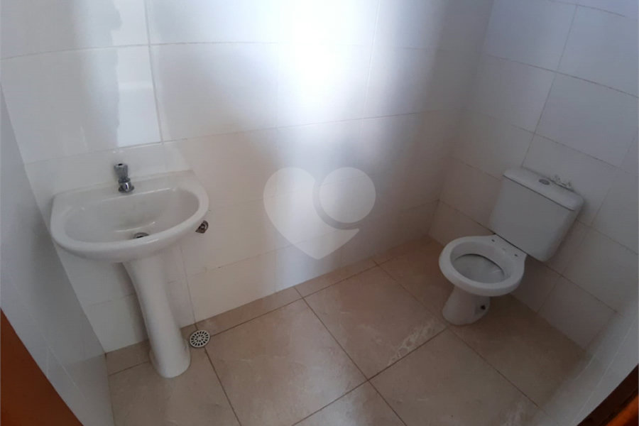 Casa para alugar com 3 quartos, sendo 1 suíte,  no condomínio Villagio DI Maria, São Paulo - SP
