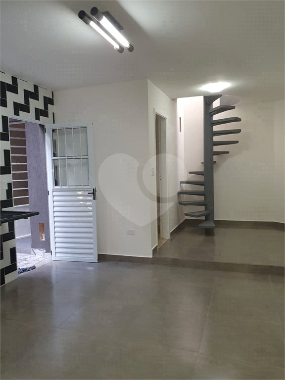 Sobrado à venda com 4 quartos em Santa Terezinha, São Paulo, SP