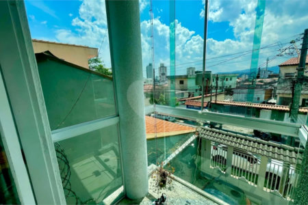 Casa à venda com 3 suítes em Jardim Imperador, Guarulhos, SP