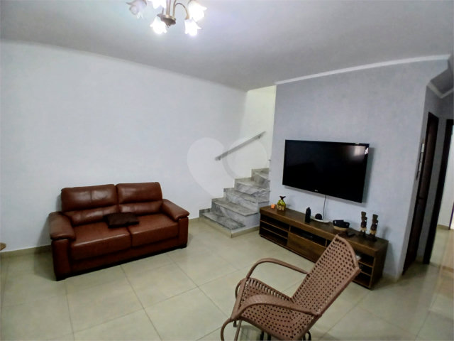 Sobrado à venda com 3 quartos, sendo 1 suíte,  em Tremembé, São Paulo, SP