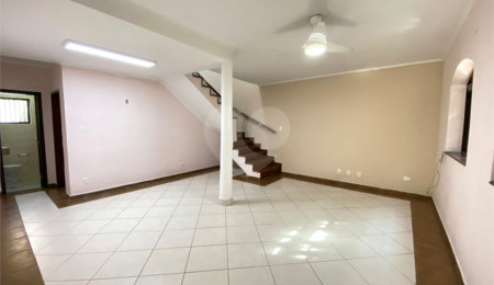 Casa à venda com 5 quartos, sendo 1 suíte, em Indianópolis, São Paulo, SP