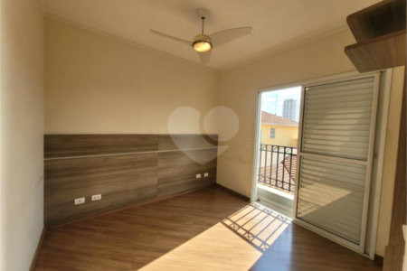 Casa à venda com 3 quartos, sendo 1 suíte,  no condomínio Maximus I, São Paulo - SP