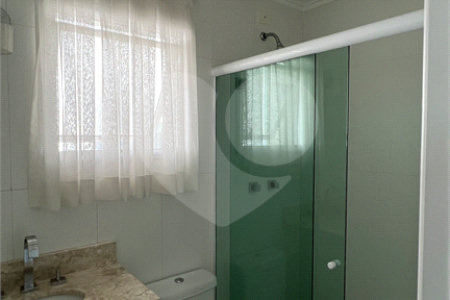 Casa à venda com 3 quartos, sendo 2 suítes, no condomínio Mirante do Horto, São Paulo - SP