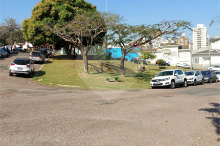 Casa à venda com 3 quartos em Jardim Vila Rosa, Valinhos, SP