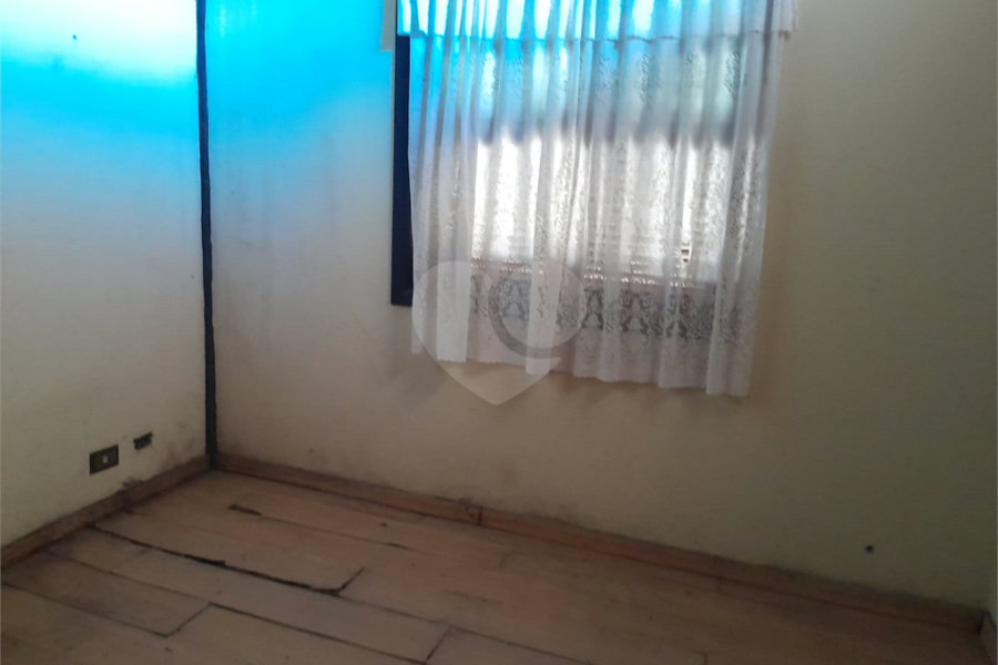 Casa à venda com 3 quartos, sendo 1 suíte, no condomínio Sausalito, Mairiporã - SP