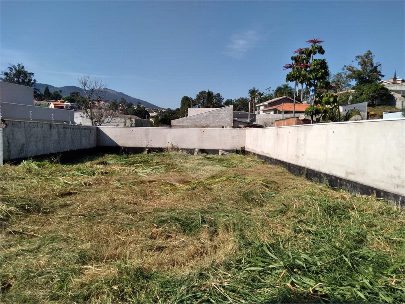 Terreno à venda em Jardim do Lago, Atibaia, SP