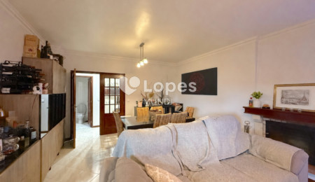 Apartamento T3 à venda em Rio Tinto, Gondomar, Portugal – Mobiliado