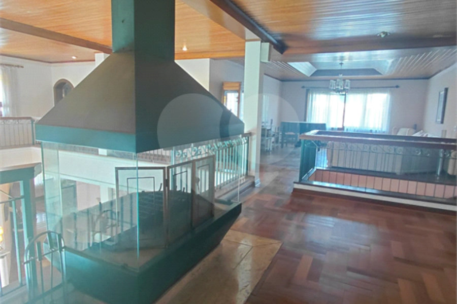 Casa à venda com 4 suítes no condomínio Ville Bourghese, São Paulo - SP