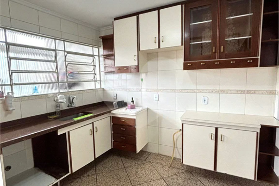 Sobrado com 3 dormitórios,1 suite, Quintal gourmet, 4 vagas à Venda no bairro Parada Inglesa em São Paulo.