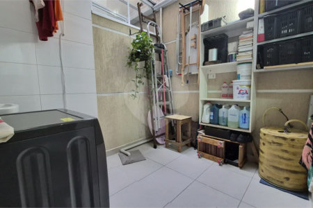 Casa à venda com 2 suítes no condomínio Simão Machado, São Paulo - SP
