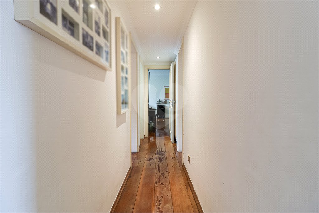 Apartamento à venda com 4 quartos, sendo 2 suítes, em Vila Morumbi, São Paulo, SP