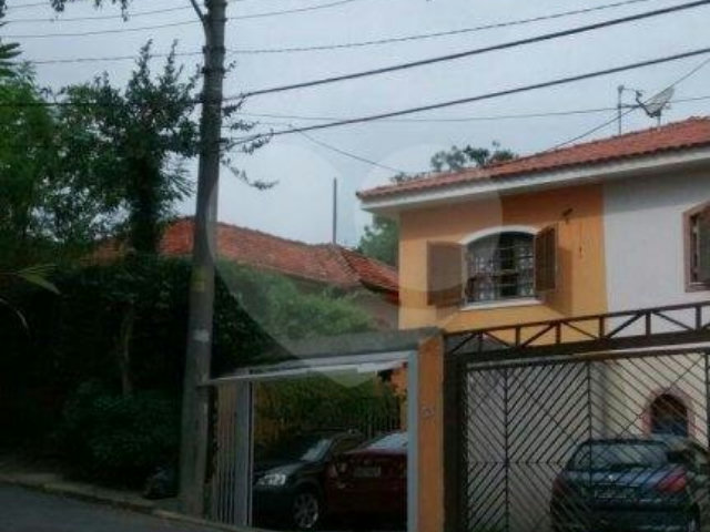 Casa Térrea à venda com 3 quartos, sendo 1 suíte,  em Jardim Peri, São Paulo, SP