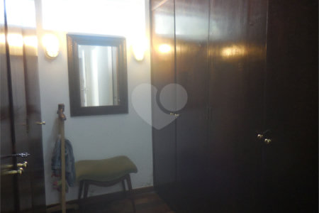 Casa à venda com 4 quartos, sendo 1 suíte,  em Interlagos, São Paulo, SP