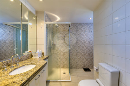 Apartamento à venda com 3 suítes em Alto da Boa Vista, São Paulo, SP
