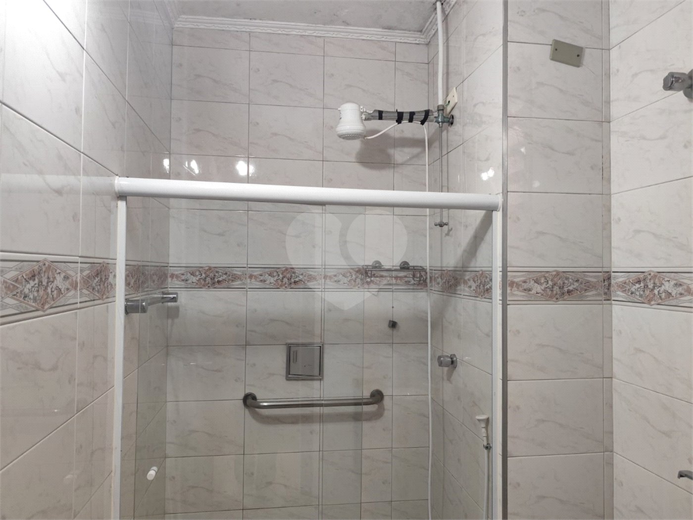 Sobrado à venda com 2 quartos em Vila Nivi, São Paulo, SP