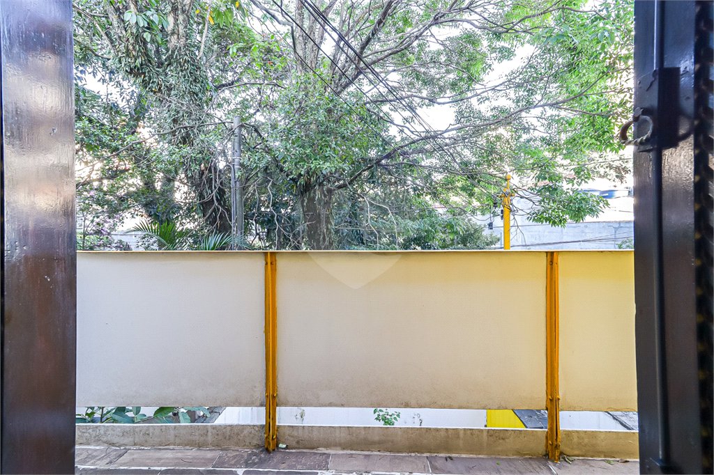 Casa à venda com 3 quartos, sendo 1 suíte, em Mirandópolis, São Paulo, SP