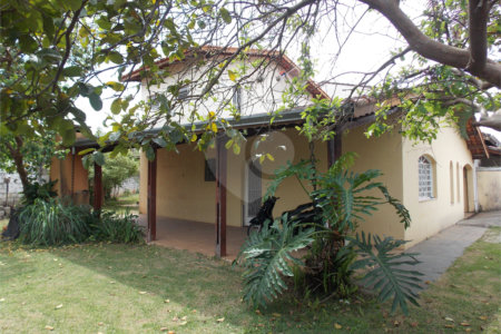 Casa à venda com 3 quartos, sendo 2 suítes, em Vila Helena, Atibaia, SP
