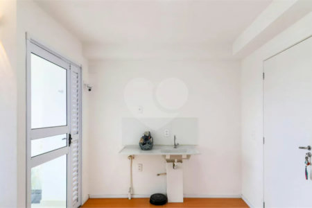 Apartamento à venda com 1 quarto em Vila das Belezas, São Paulo, SP