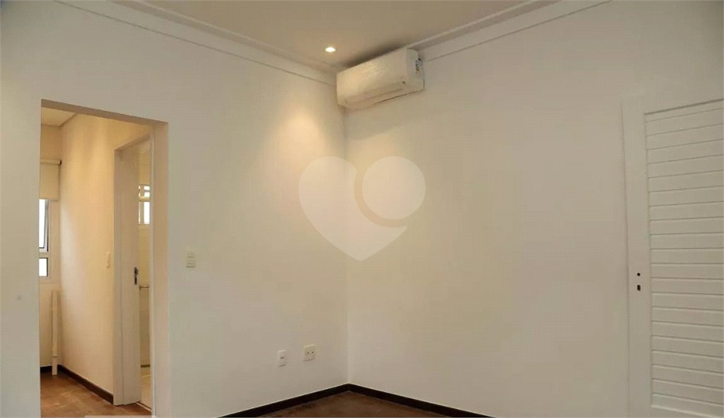 Casa à venda com 3 suítes no condomínio Residencial Morumbi, São Paulo - SP