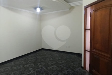 Casa à venda com 3 quartos, sendo 2 suítes,  em Jardim Maria do Carmo, Sorocaba, SP